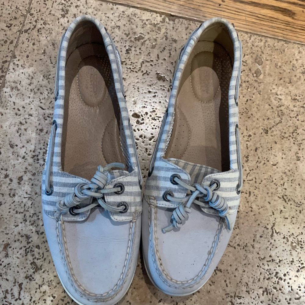 Sperry boat shoes